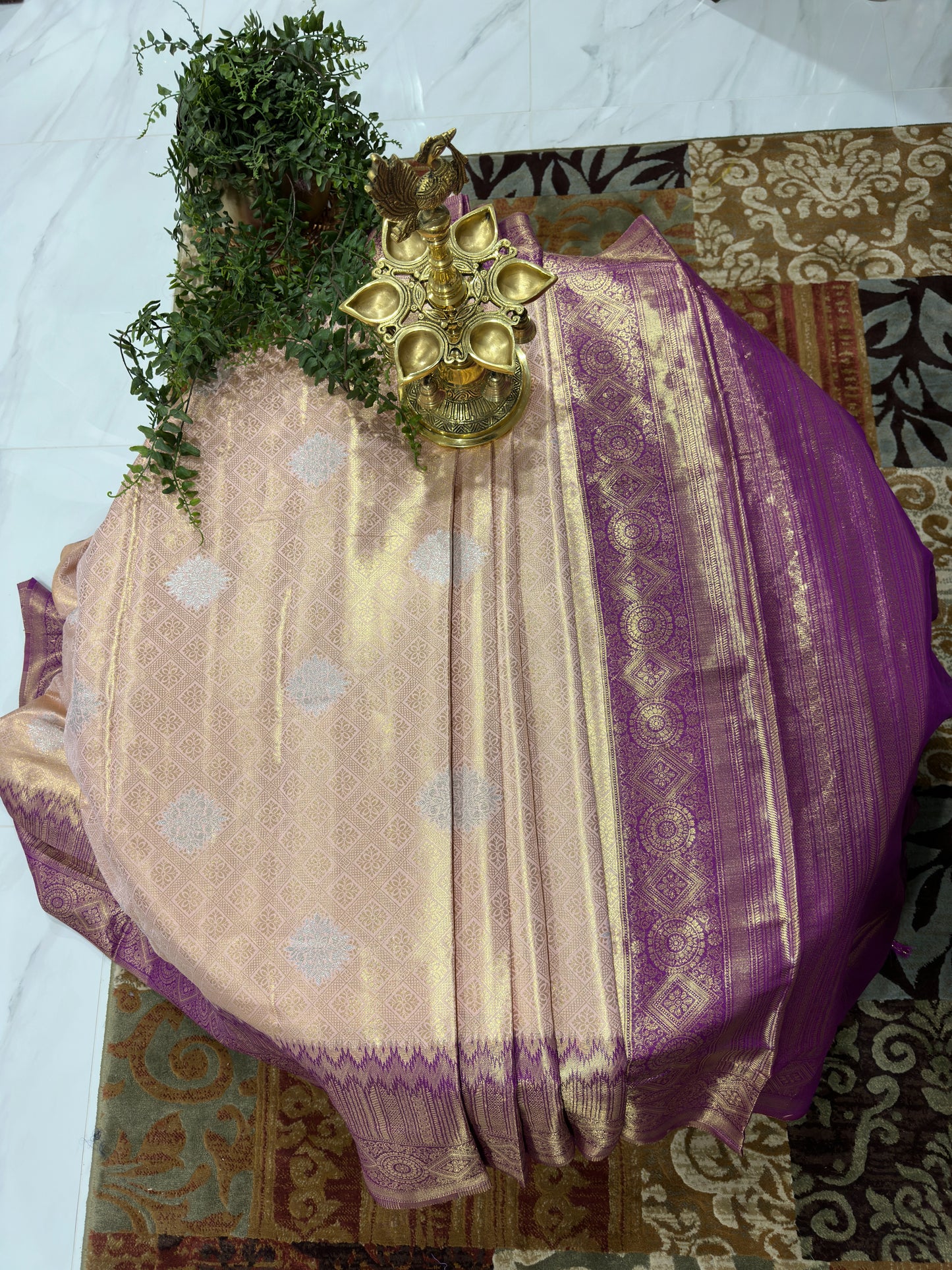 Pink & Purple Ethnic Motifs Zari Silk Blend Banarasi Saree