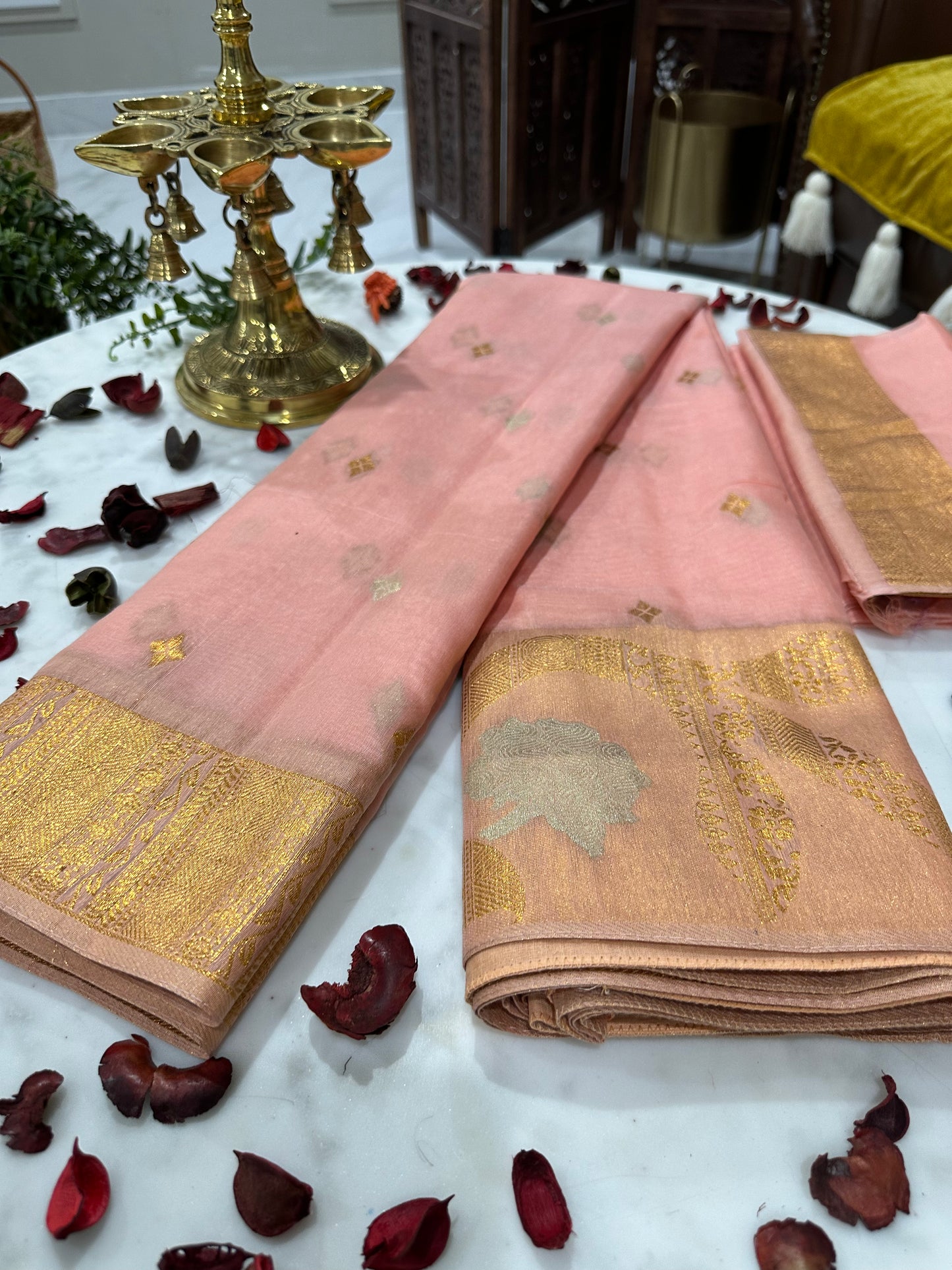 Peach-Coloured & Gold-Toned Ethnic Motifs Zari Silk Blend Banarasi Saree