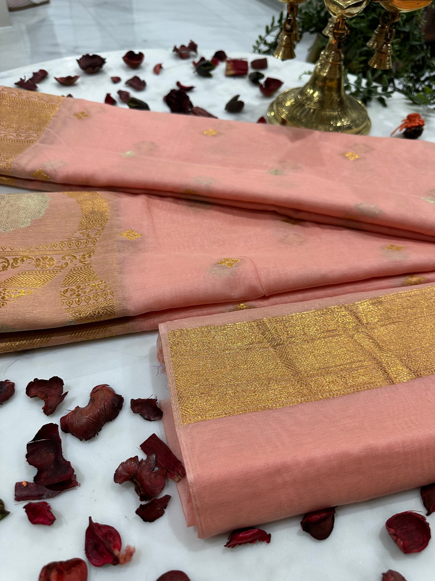 Peach-Coloured & Gold-Toned Ethnic Motifs Zari Silk Blend Banarasi Saree