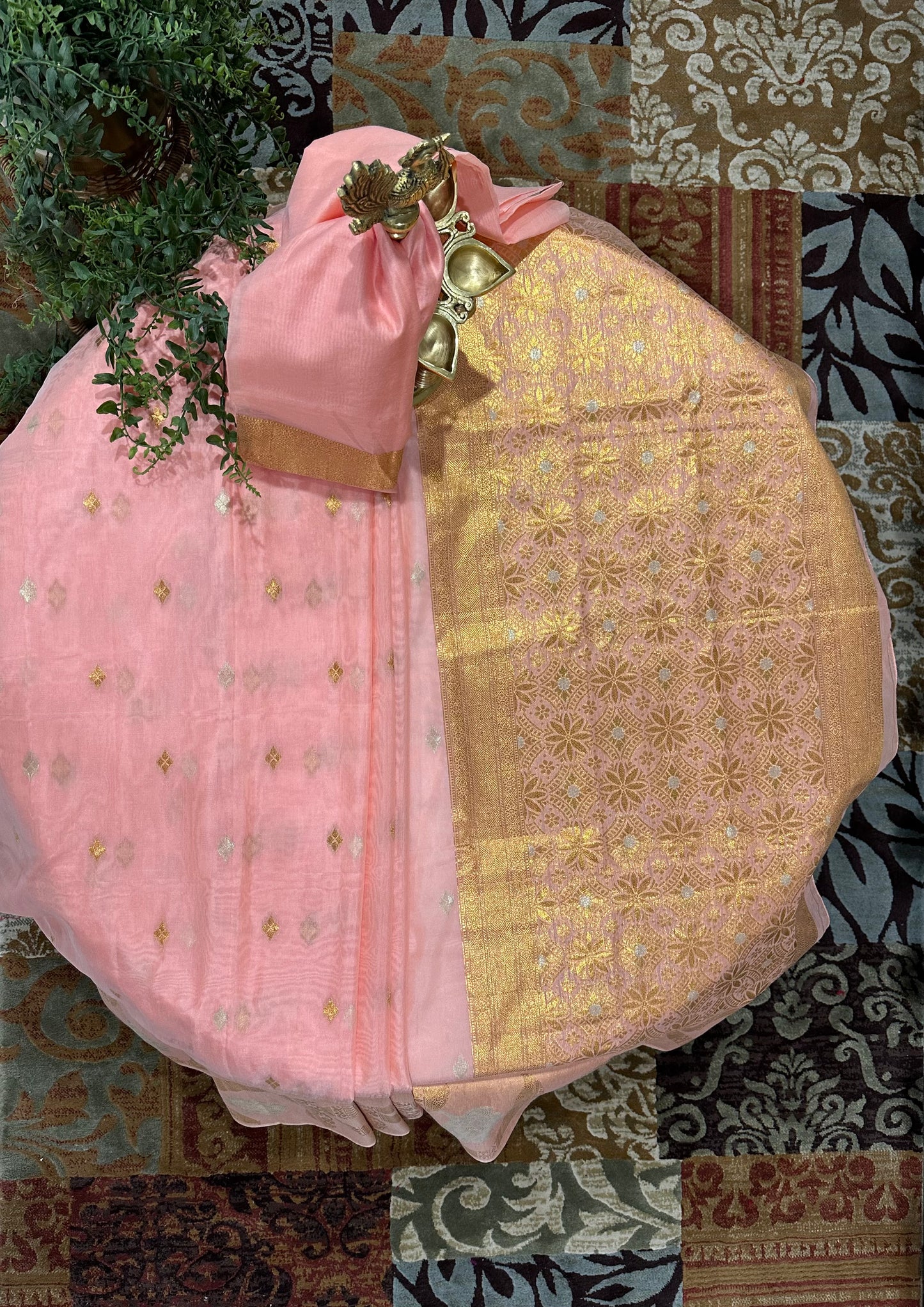 Peach-Coloured & Gold-Toned Ethnic Motifs Zari Silk Blend Banarasi Saree