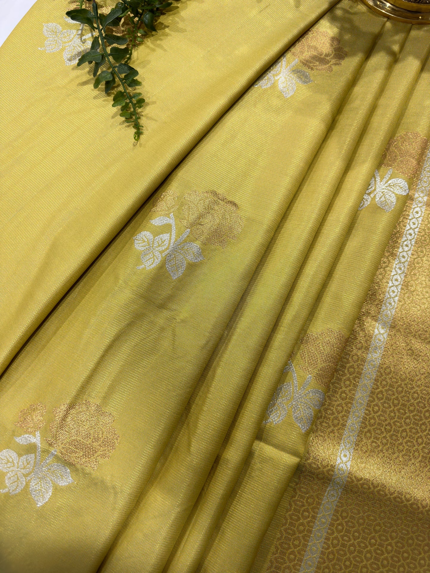 Mustard & Silver-Toned Floral Zari Silk Blend Dharmavaram Saree