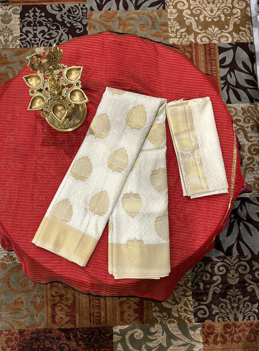 Cream and Gold Coloured Banarasi Silk Blend Saree
